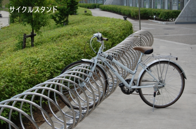 請け負っている施工4つ目。サイクルスタンド